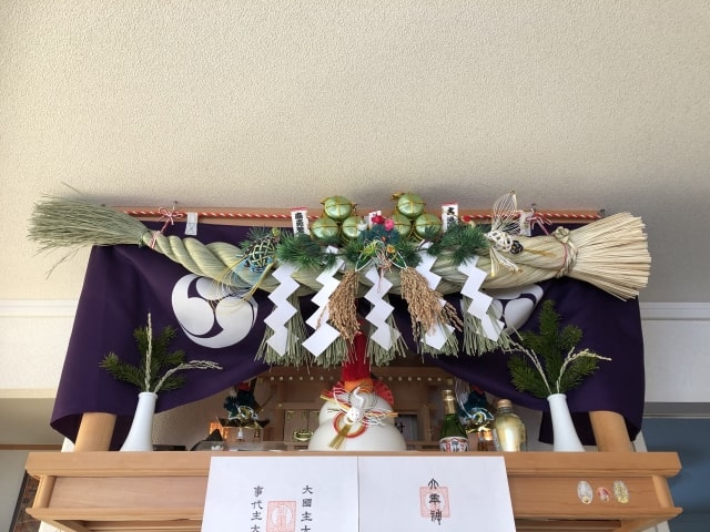 正月の神棚配置ガイド：方角・飾り方・お供え物まで徹底解説！